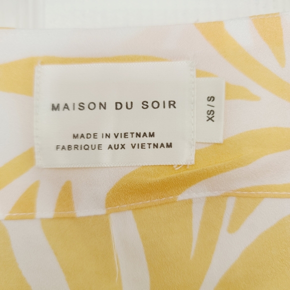 Maison du Soir Magnolia Luxe Yellow Patterned Robe Size XS/S - Picture 4 of 5